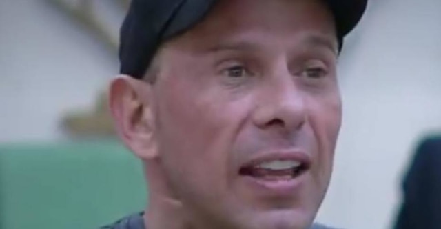 Reprodução/ Record TV O ex-Polegar Rafael Ilha, participante de 'A Fazenda' 2018.