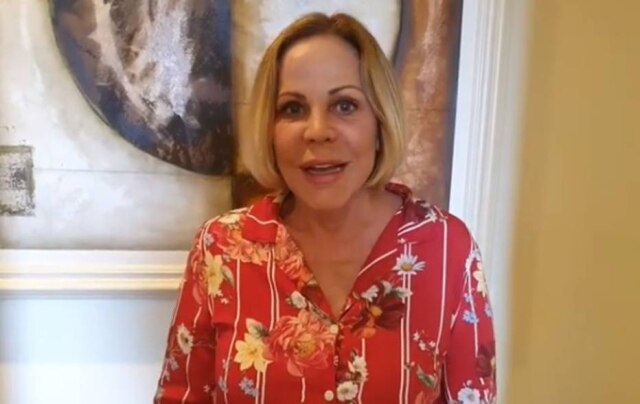 Instagram / @claudetetroiano_oficial Claudete Troiano