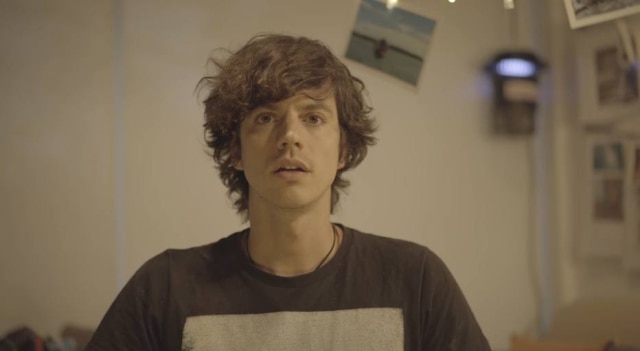 https://www.youtube.com/watch?v=YNLX66E02jo O cineasta Fernando Grostein, irmão de Luciano Huck