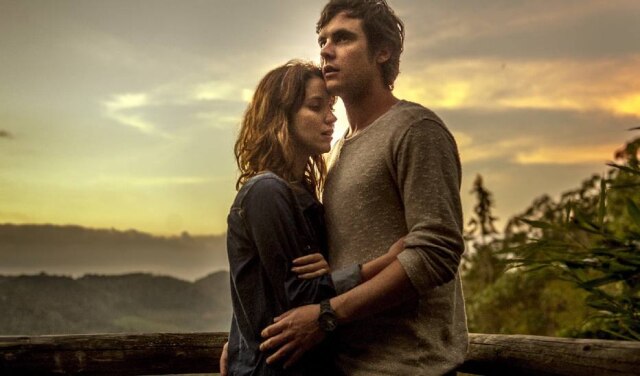 Renato Rocha Miranda/Globo Nathalia Dill e Sergio Guizé em par romântico na novela Alto Astral
