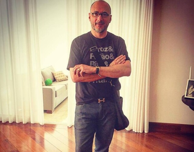 Facebook/brittojrOficial O apresentador Britto Jr. criticou sua ex-colega de Record TV Sabrina Sato pelo excesso de exposição da sua gravidez