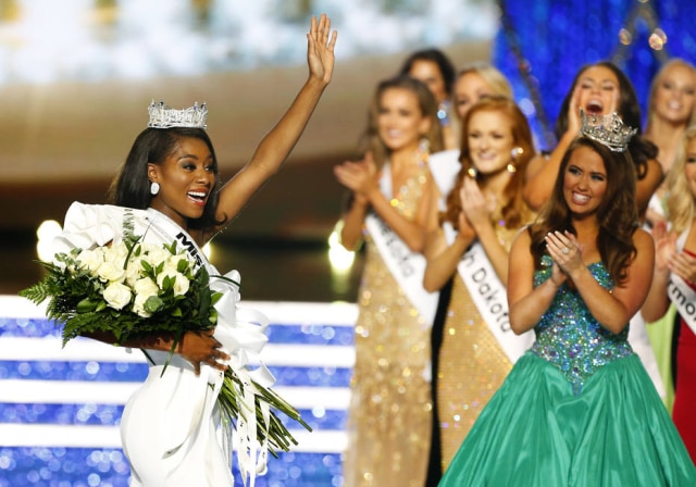 AP Photo/Noah K. Murray Nia Franklin, a Miss Nova York, foi eleita a Miss America 2019