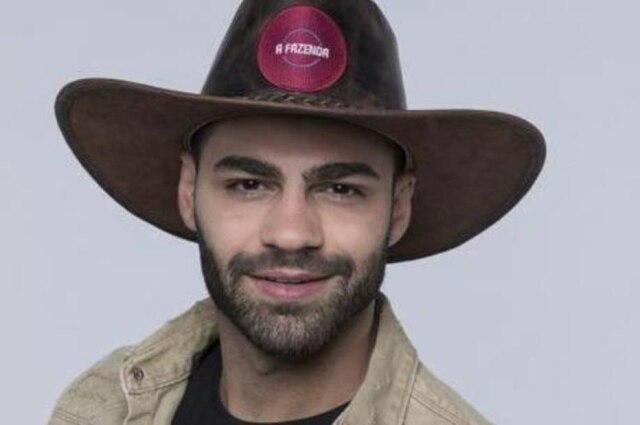 Antonio Chahestian / Record TV / Divulgação O DJ formou o primeiro casal do programa com a modelo Aricia Silva