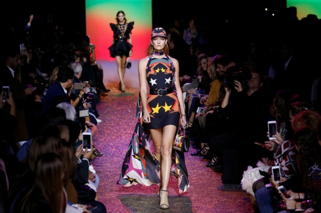 REUTERS/Gonzalo Fuentes A americana Karlie Kloss foi uma das modelos reveladas pela dupla.
