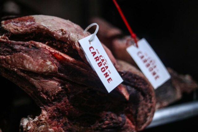 Gabriela Biló|Estadão Peça envelhecida pelo método dry-aged da Casa Carbone