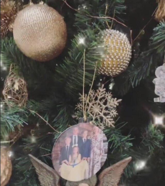 Instagram/angelicaksy Decoração com foto da família.