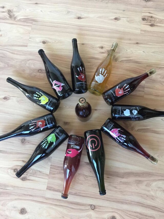Vinho Mix Vinhos naturais do produtor Lammidia, da região de Abruzzo, na Itália.
