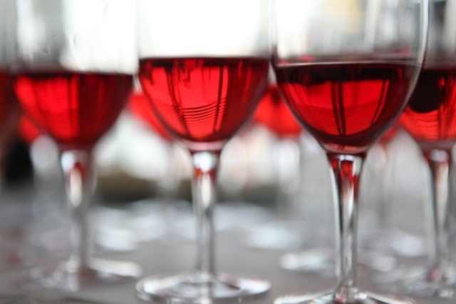 Richard Perry|NYT Se o vinho é da casa significa que ele é bom?