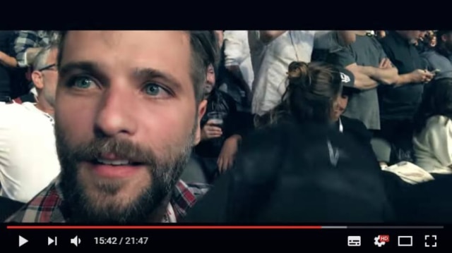 Reprodução/YouTube Caio Castro e Sasha Meneghel aparecem juntos em vídeo publicado por Giovanna Ewbank.