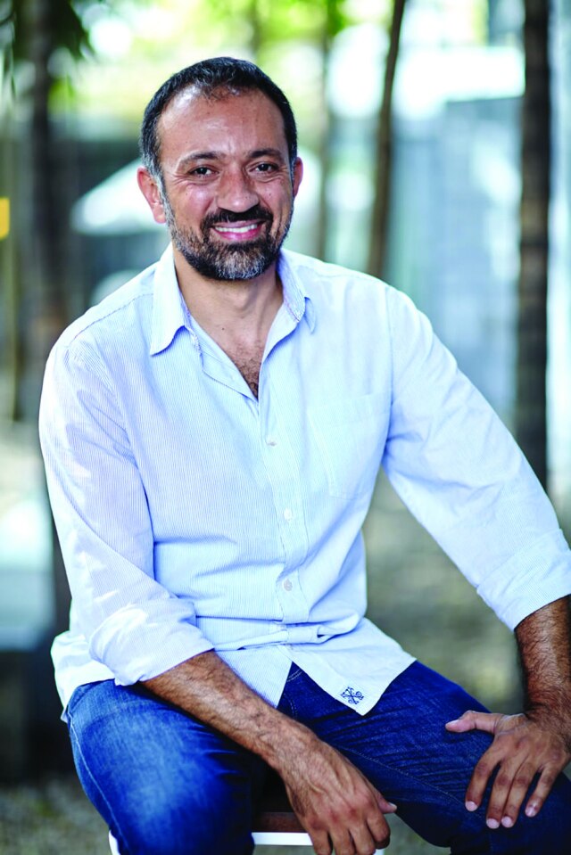 EDUARDO DELFIM O designer e proprietário da Decameron, Marcus Ferreira
