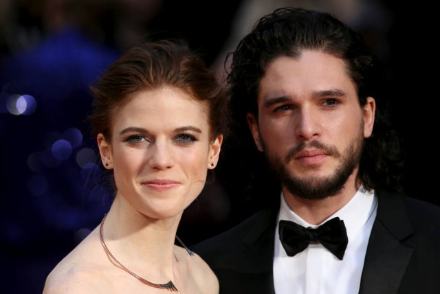 REUTERS/Neil Hall Rose Leslie e Kit Harington estão noivos.
