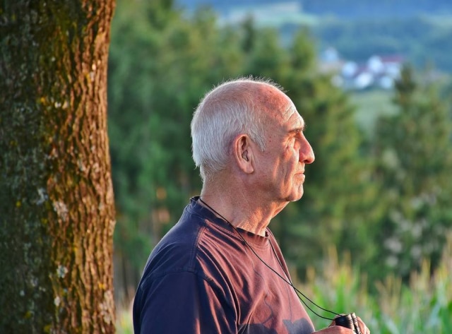 RitaE/Pixabay Câncer de próstata é mais frequente em homens acima dos 50 anos, com incidência maior conforme o avanço da idade.