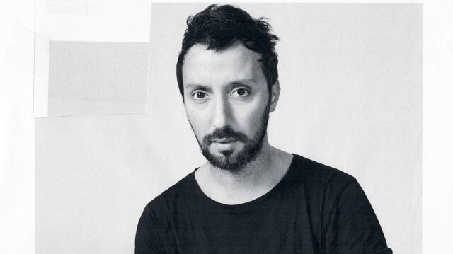 Reprodução O estilista belga Anthony Vaccarello assume a direção criativa da Saint Laurent