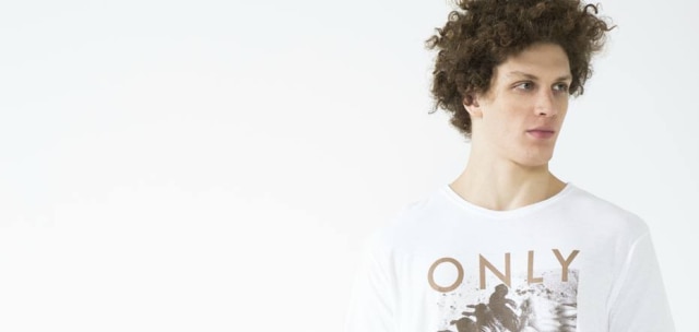 Divulgação A camiseta Only Bronze foi retirada de circulação após criticas dos internautas.