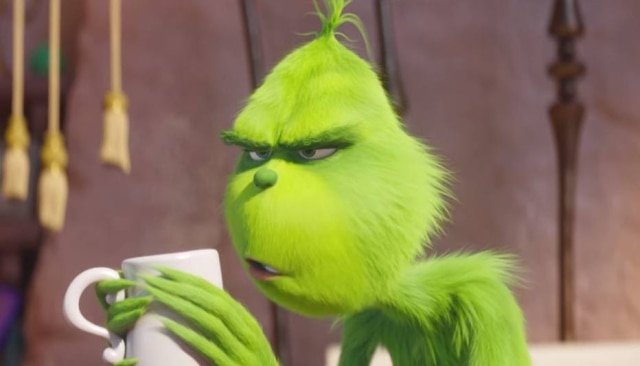 Reprodução de 'O Grinch' (2018) / Universal Pictures O Grinch é um ser rabugento que detesta o Natal