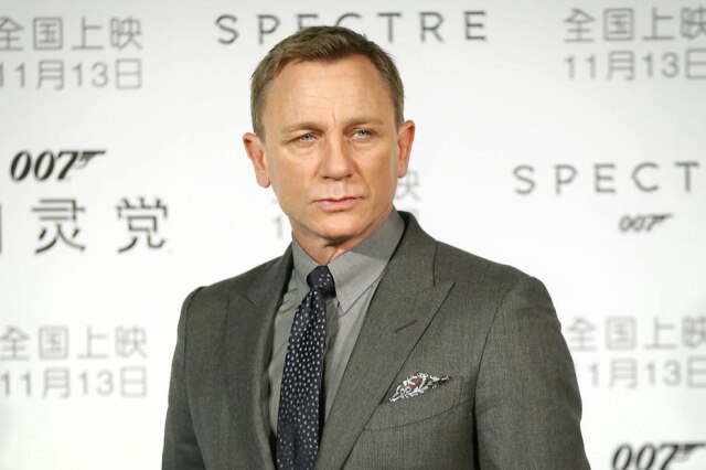 Mark Schiefelbein/ AP O ator Daniel Craig