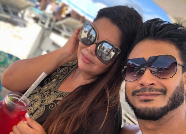 Instagram /@fabianakarlareal Fabiana Karla e seu noivo, Diogo Mello
