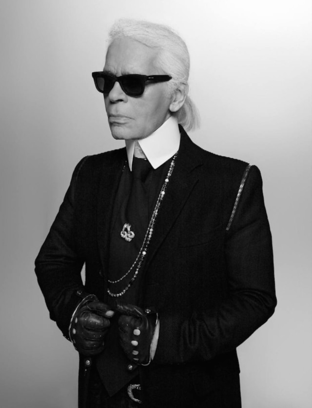 British Fashion Council Lagerfeld em autorretrato: além de estilista, ele atua como fotografo, publisher e diretor de arte de campanhas