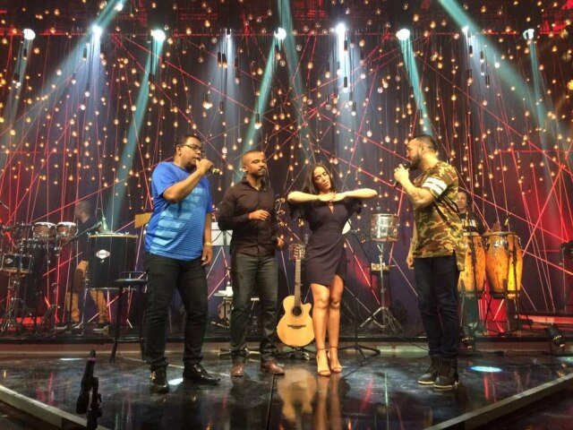 Multishow Anitta com seus convidados
