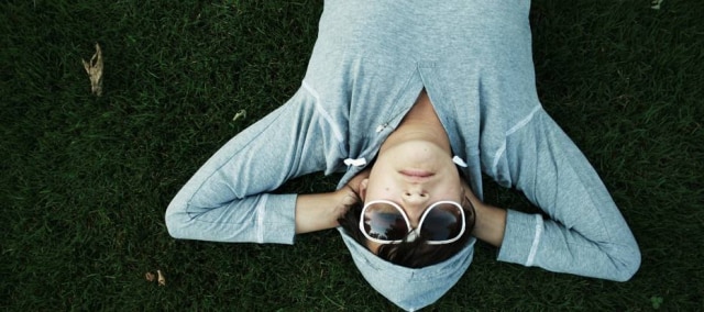 Pixabay/Reprodução No verão, opte por lençóis de algodão, pijamas leves e faça o seu quarto atingir uma temperatura de 22º C a 23º C.