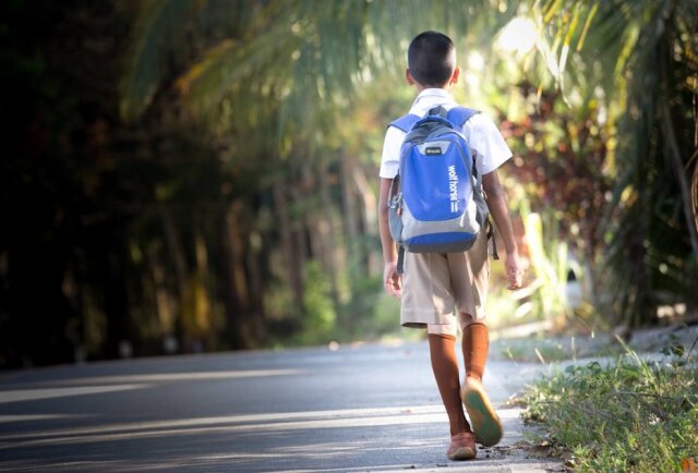 Pixabay Escolas públicas e privadas não podem recusar alunos com autismo ou outros deficiências, físicas ou mentais.
