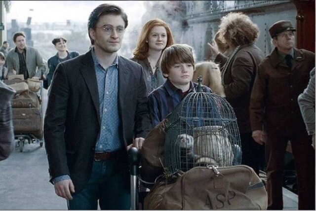 Reprodução de cena de 'Harry Potter e As Relíquias da Morte'/Warner Brothers Pictures Epílogo de 'Harry Potter e As Relíquias da Morte'.