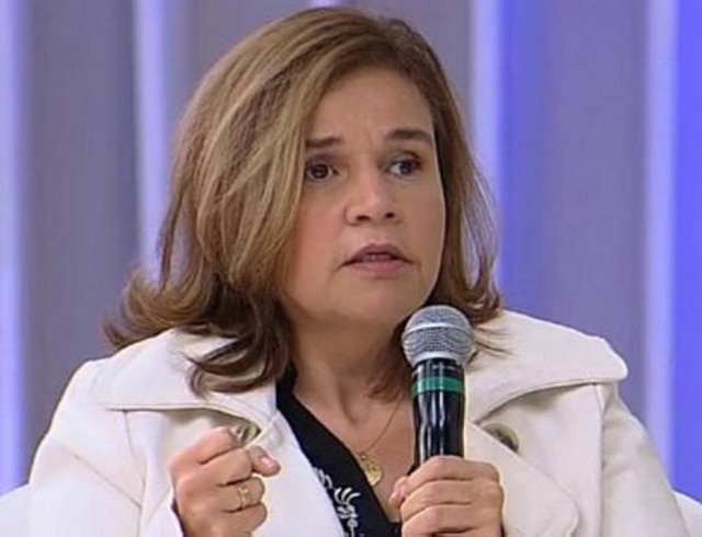 Reprodução/ Rede TV A atriz Cláudia Rodrigues.