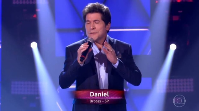 Reprodução de 'The Voice Brasil' (2019) / Globo Daniel cantando no 'The Voice Brasil' como 'candidato'