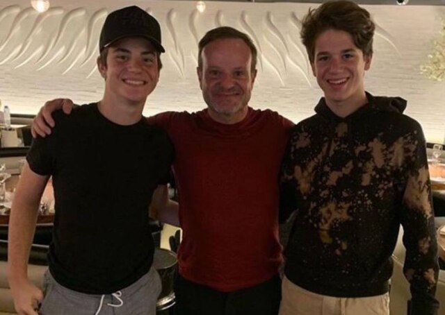 Instagram/@rubarrichello O piloto Rubens Barrichello e filhos.