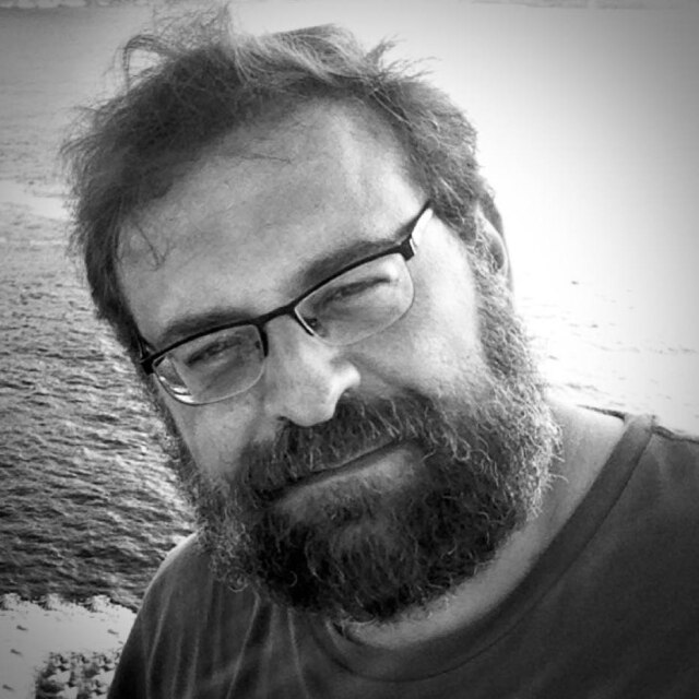 Twitter / Reprodução O ilustrador e podcastar Harald Stricker, que morreu aos 47 anos