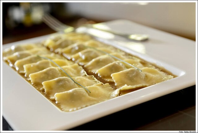 Tadeu Brunelli Ravioli no Vinheria Percussi