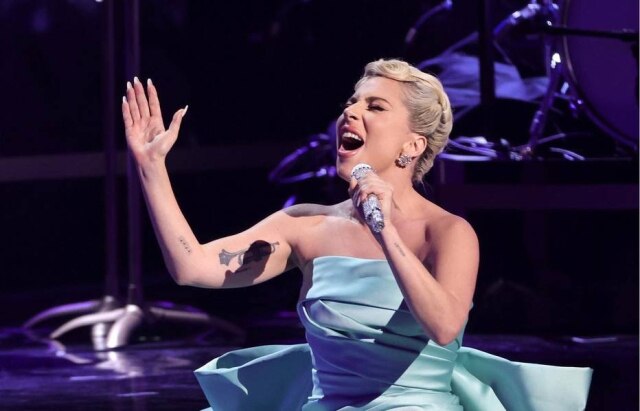 Twitter / @LdyGaga Lady Gaga é a responsável pela trilha sonora de ‘Top Gun: Maverick’, ao lado de Hans Zimmer e Harold Faltermeyer.
