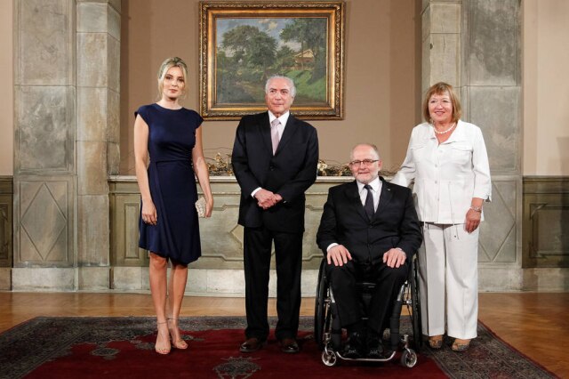 Beto Barata/PR Michel Temer e Marcela Temer posam com o Presidente do Comitê Paralímpico Internacional, Philip Crave e sua esposa, na cerimônia de abertura dos Jogos Paralímpicos Rio 2016.