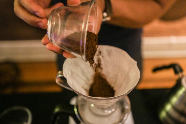 Gabriela Biló/Estadão Café coados em filtros de papel pedem, em geral, moagem média.