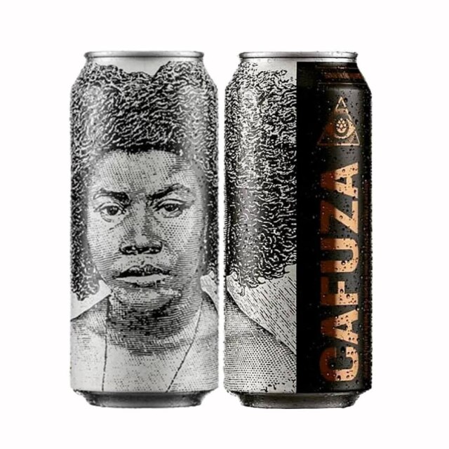Cervejaria Dogma Imagem do rótulo da Cafuza é a de uma mulher escravizada fotografada por Alberto Henschel.