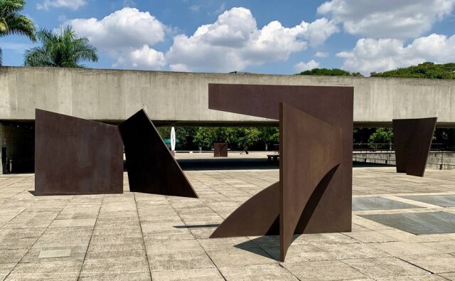 Germana Montemor Visão geral do Museu Brasileiro da Escultura e Ecologia