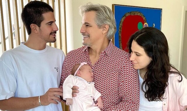 Instagram/@edsoncelulari Edson Celulari apareceu ao lado dos filhos Enzo, Sophia e Chiara.