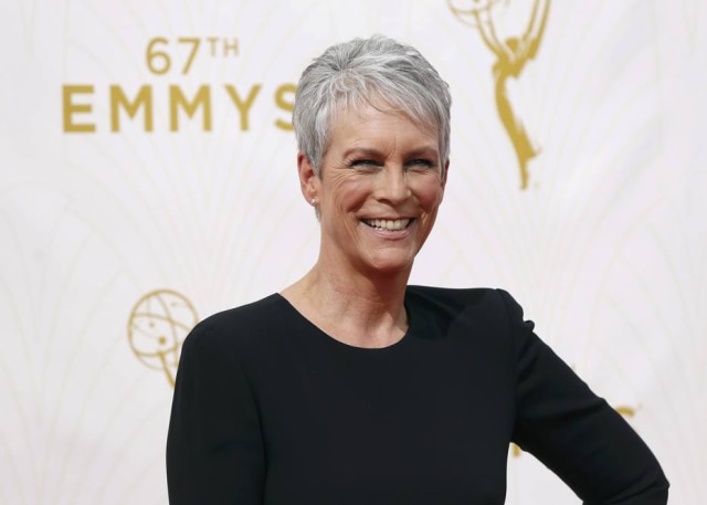 REUTERS/Mario Anzuoni A atriz Jamie Lee Curtis usa os frios brancos bem curtos. Moderna!