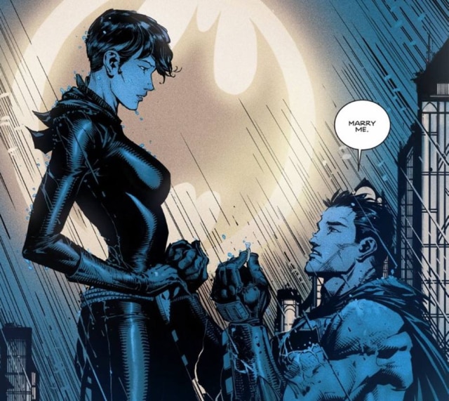 Danny Miki, David Finch/DC Comics/Divulgação Nas HQs, a Mulher-Gato aceitou pedido de casamento de Batman