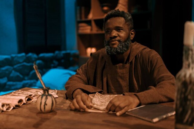 Juan Ribeiro TV Aparecida aposta em produção original e apresenta série 'Cartas Santas'.