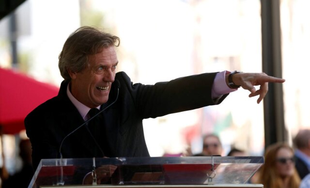 Mario Anzuoni/Reuters O ator Hugh Laurie está procurando quem mandou presentes de Natal por engano para a sua casa no Reino Unido