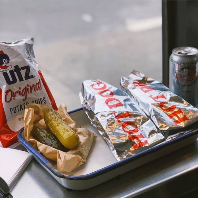 Frankel O melhor hot-dog do Brooklyn é no Frankel's Deli
