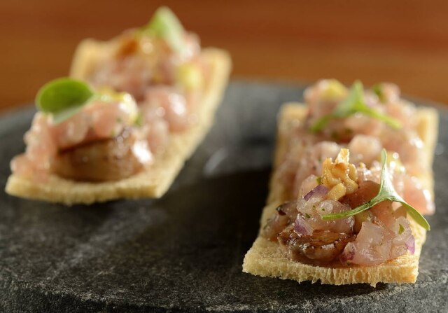 A casa do porco Tartar de porco.