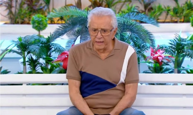 Reprodução de 'A Praça é Nossa' (2019) / SBT O humorista Carlos Alberto da Nóbrega.