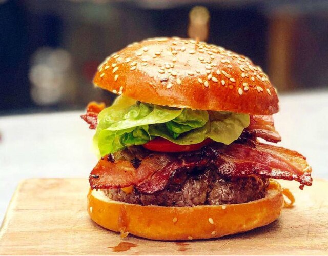 DeBetti Burger DeBetti