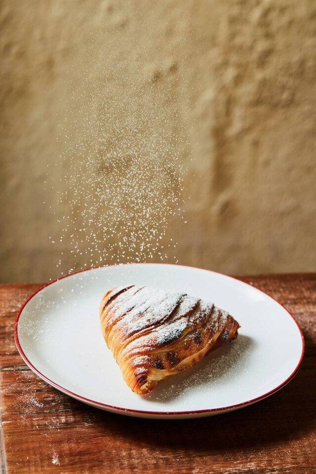 Roberto Seba Sfogliatella