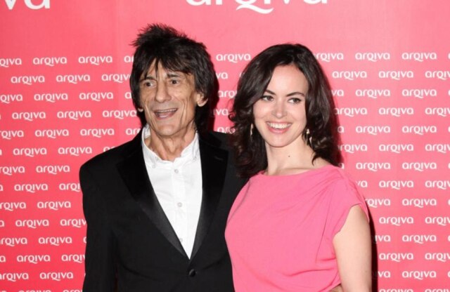 Bang Showbiz Ronnie Wood será pai pela quinta vez
