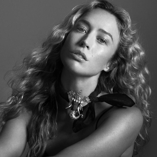 Divulgação A brasileira Raquel Zimmermann é uma das modelos da campanha
