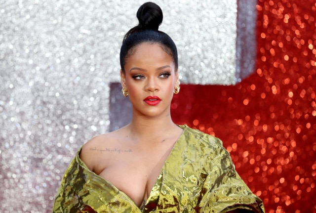 REUTERS/Simon Dawson Rihanna durante evento na Inglaterra.