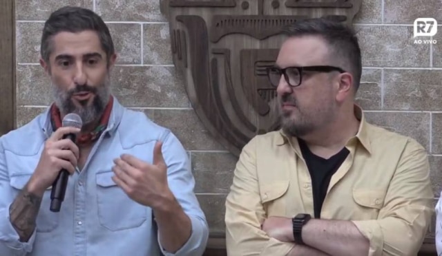 YouTube / @A Fazenda Marcos Mion e Rodrigo Carelli em coletiva sobre a 11ª edição de 'A Fazenda 11'.